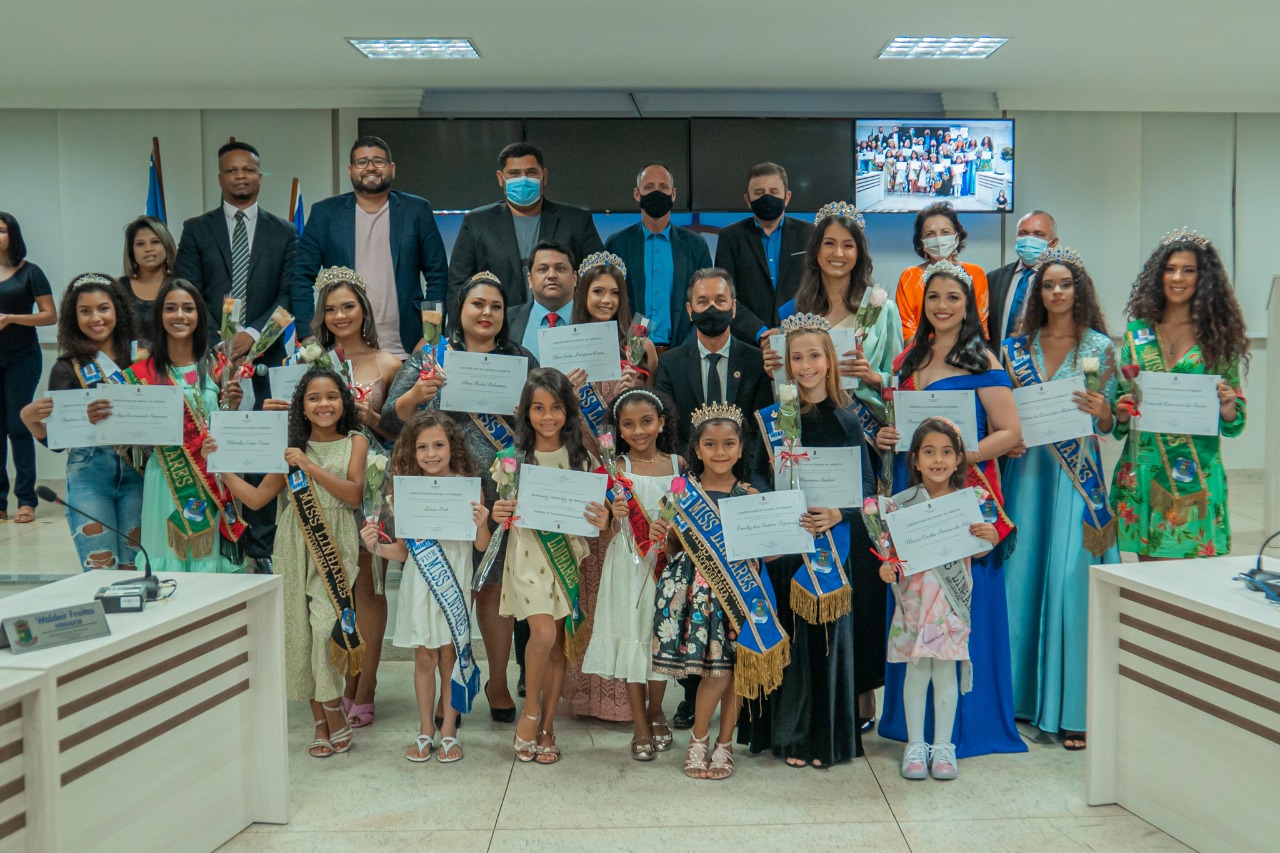 Câmara homenageia as vencedoras do Miss Linhares 2021