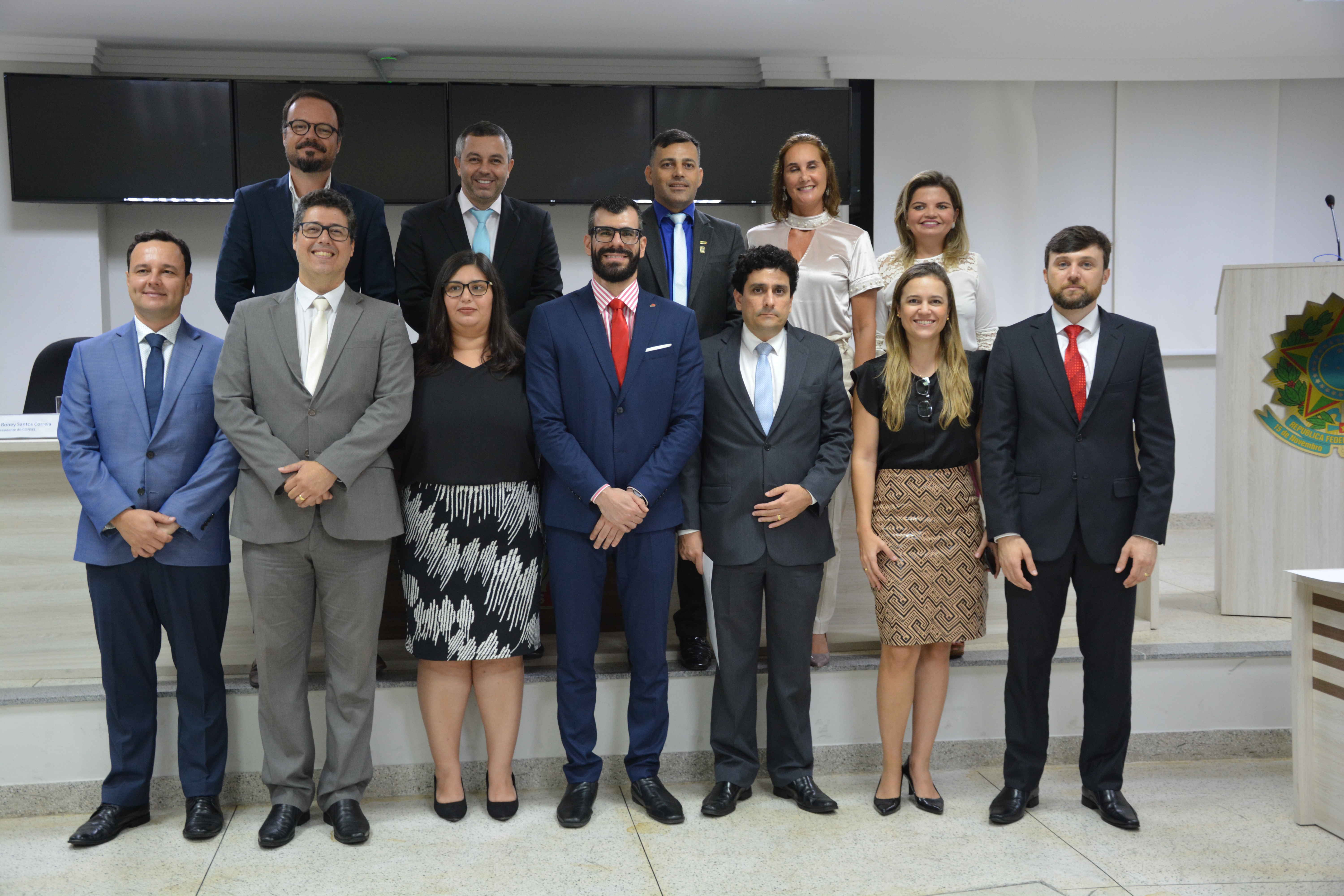 Procuradores e membros do Consel recebem homenagens em Sessão Solene