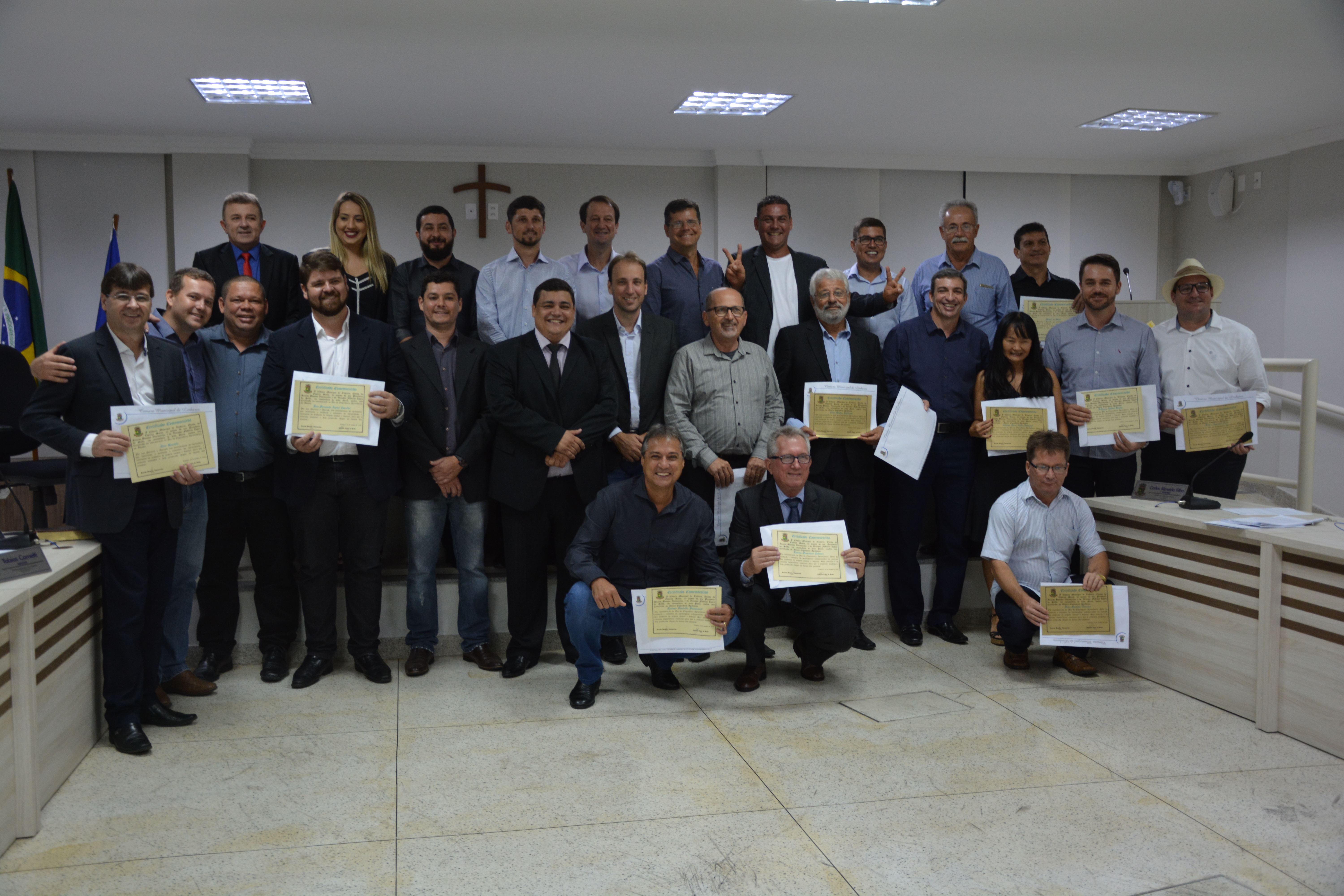 Sessão Solene homenageia engenheiros agrônomos da região